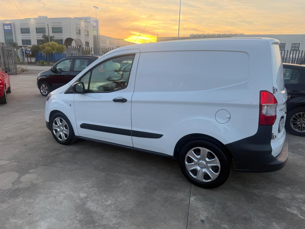 Ford transit courier