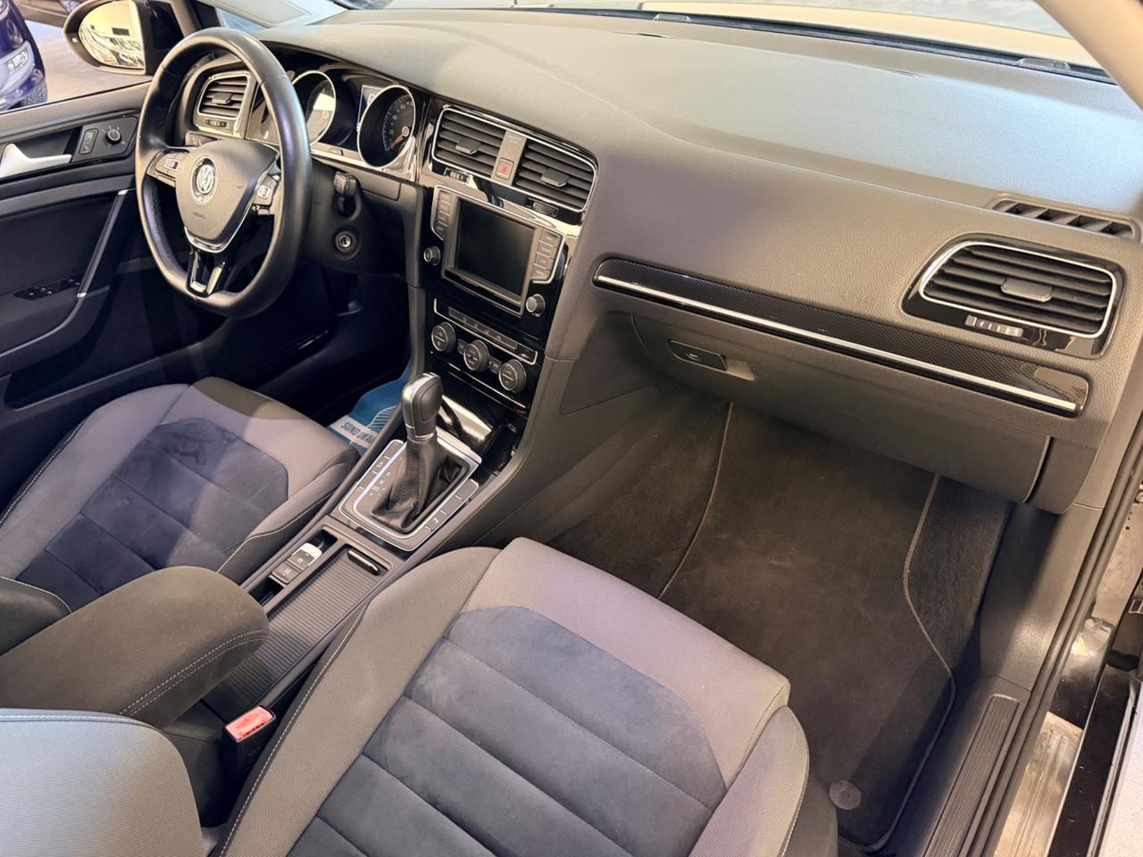 Volkswagen Golf Variant 1.4 TGI DSG Highline BlueMotion