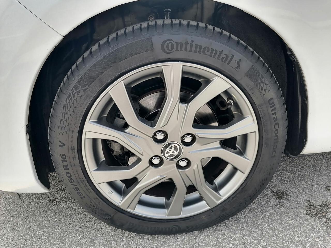 Toyota Yaris 1.4 D-4D 5 porte Lounge FULL 12/2017