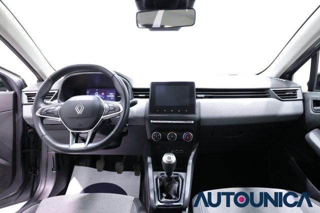 RENAULT Clio SCE 65 CV 5 PORTE EVOLUTION FARI LED NEOPATENTATI