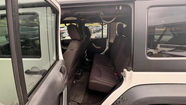 JEEP Wrangler Unlimited 2.8 CRD DPF Rubicon Auto