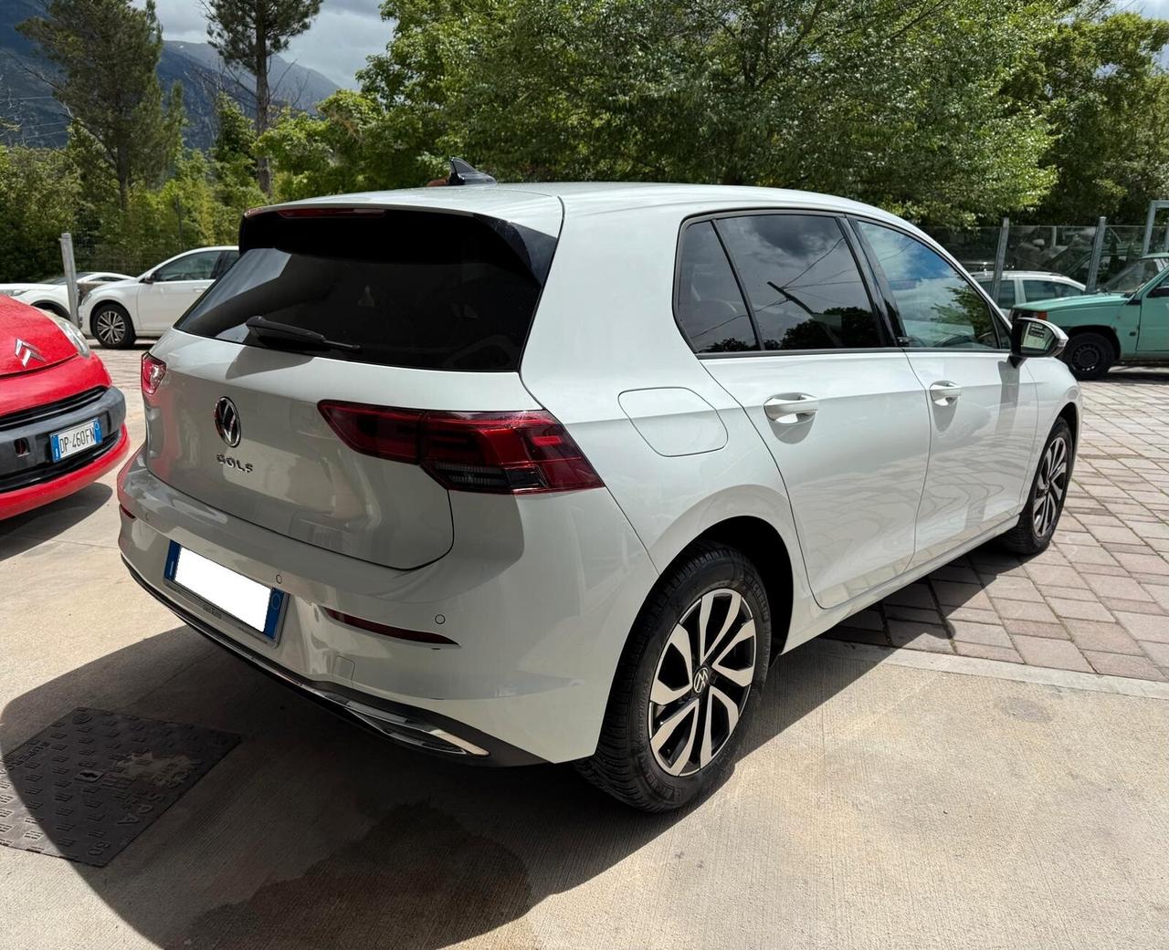 Volkswagen Golf 2.0 TDI ACTIVE