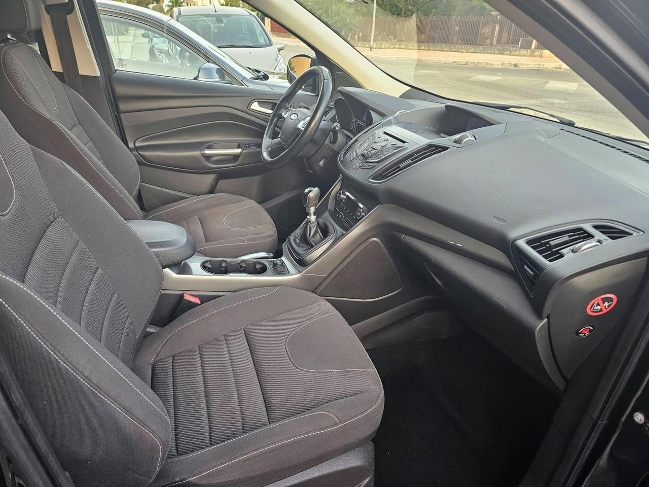 Ford Kuga 2.0 TDCI 140 CV 4WD Titanium