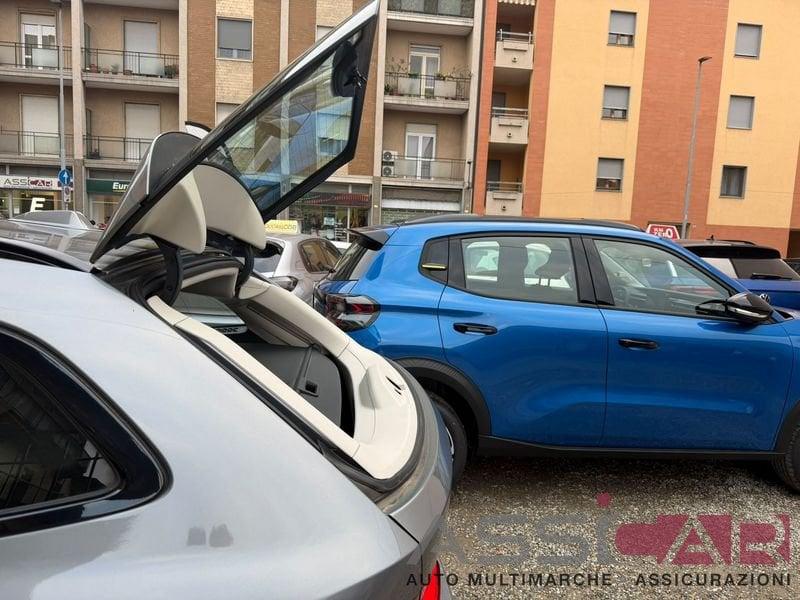 BMW Serie 3 320d Touring mhev 48V auto