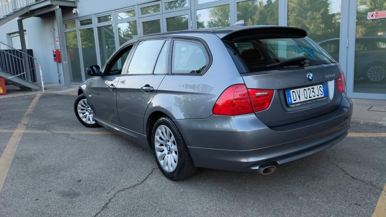 Bmw 320 320d cat Touring Attiva
