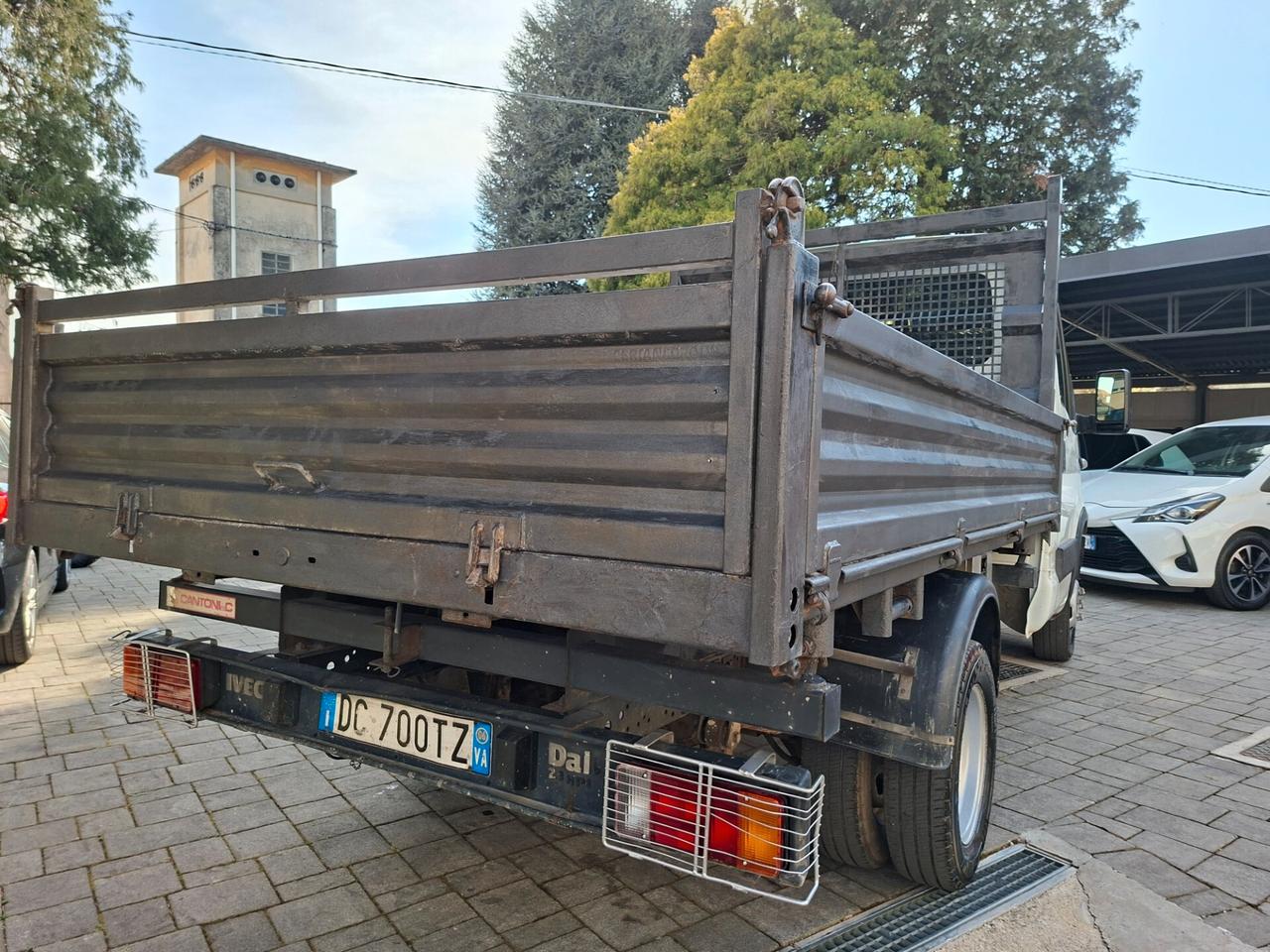 Iveco daily 35 -10 triribaltabile con aria condizionata