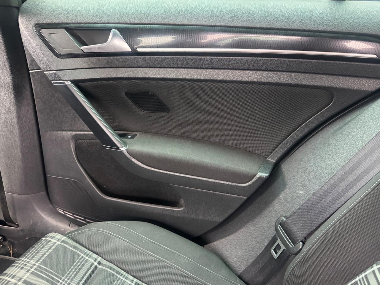 Volkswagen Golf 2.0 TDI DSG 5p. Highline BlueMotion Technology