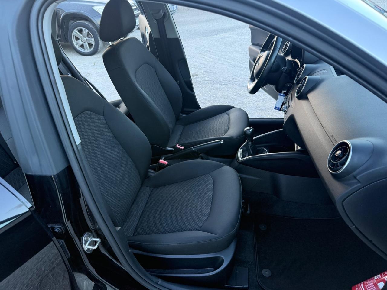 Audi A1 SPB 1.6 TDI 105 cv Ambition 2014