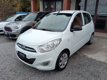 Hyundai i10 1.1 12V FIORUCCI RETROCAMERA
