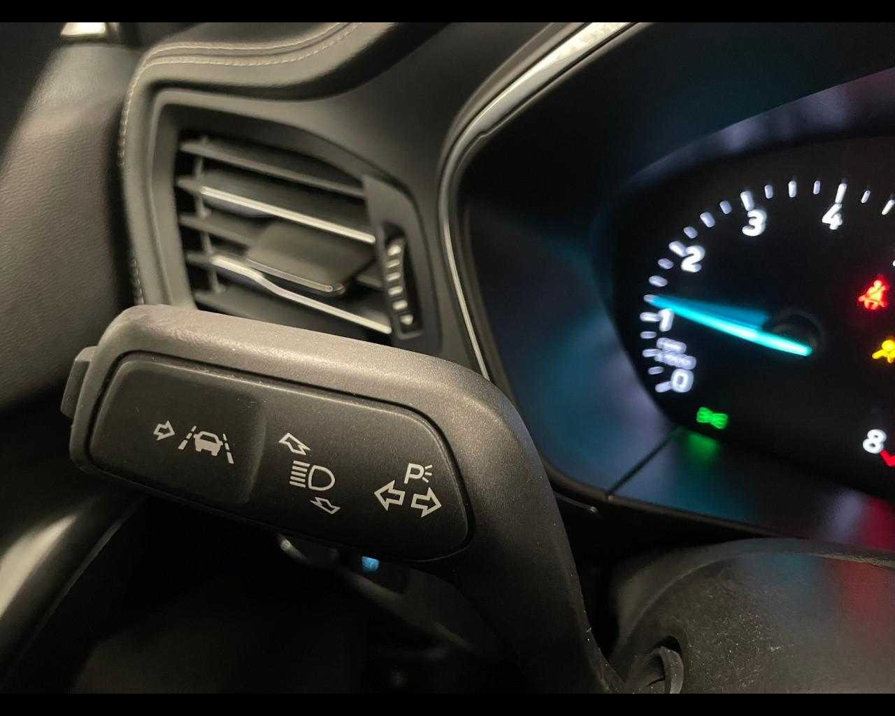 FORD Focus 4ª serie - Focus 1.0 EcoBoost 125 CV automatico 5p. Vignale Co-Pilot