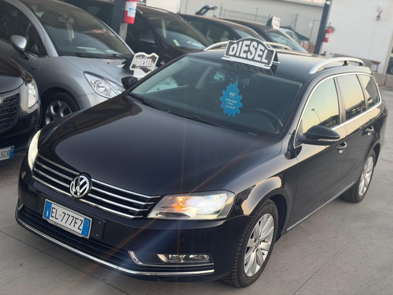 Volkswagen PASSAT 1.6 DIESEL 2011 - CARPLAY