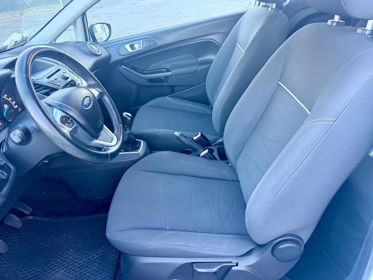 Ford Fiesta 3porte 1.0benz 2013 122.000km per neopatentati