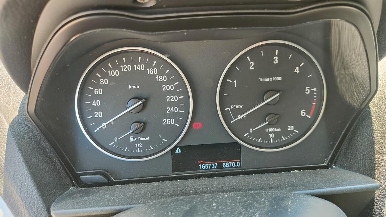 Bmw 116 116d 5p. Urban
