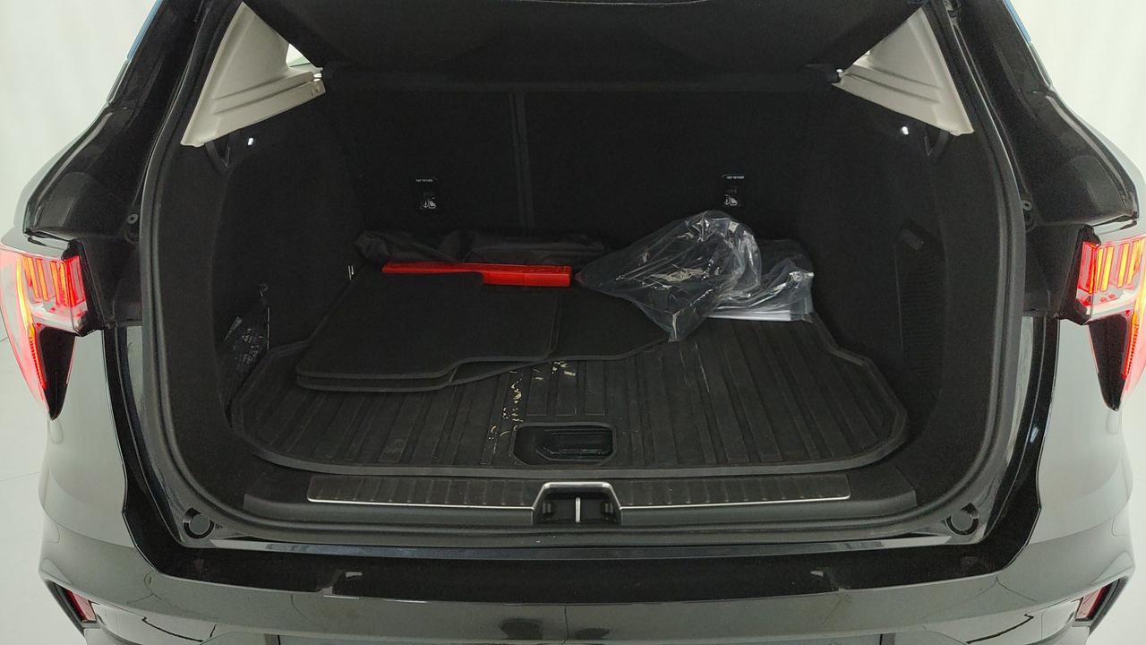 LYNK & CO 01 1.5 td phev auto