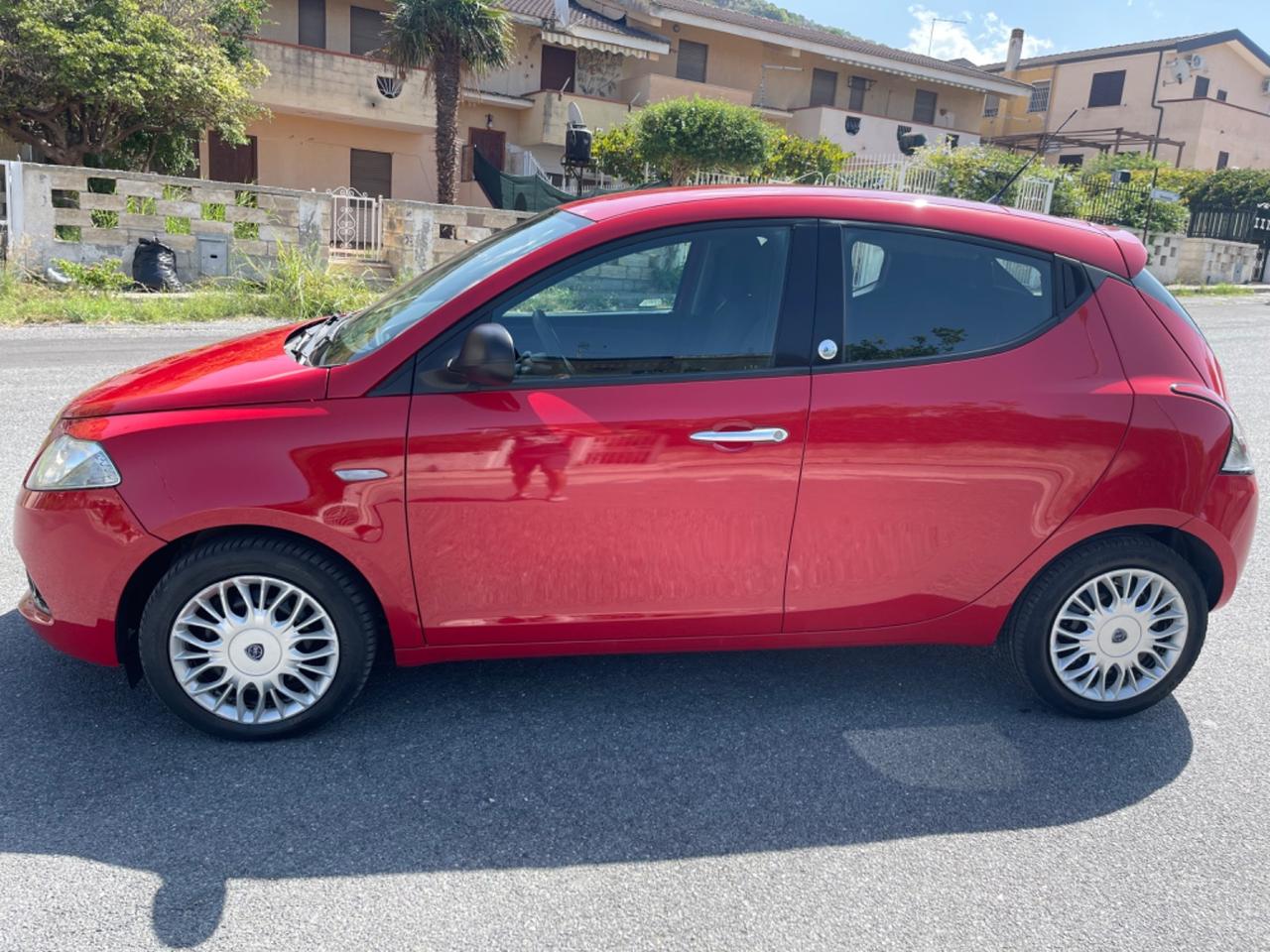 Lancia Ypsilon 1.2 69 CV 5 porte GPL Ecochic Gold