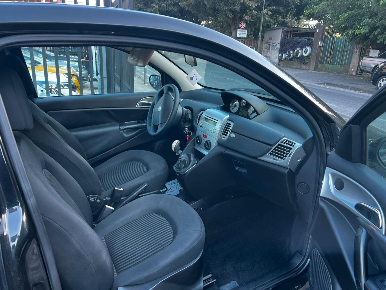 Lancia Ypsilon 1.2 Argento