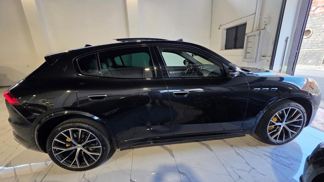 Maserati Grecale MHEV 330 CV AWD Modena