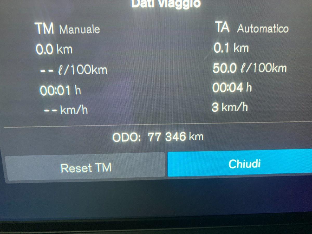 VOLVO XC60 2.0 B4 Momentum Pro auto