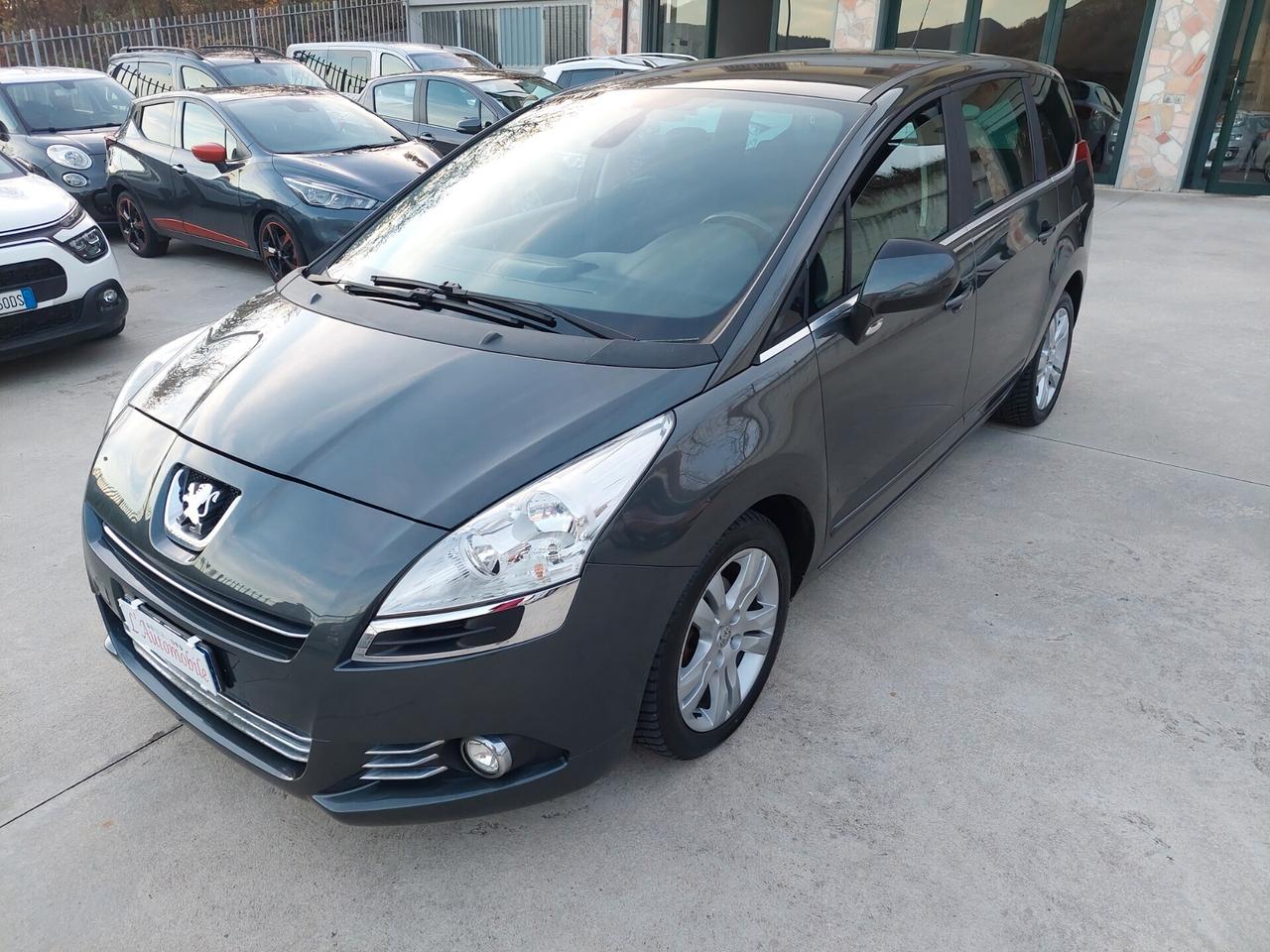 Peugeot 5008 1.6 HDi 110CV 80.000km 7p
