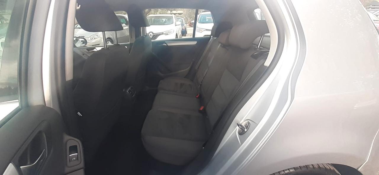 Volkswagen Golf 2012 - 1.6 TDI Lb automobili