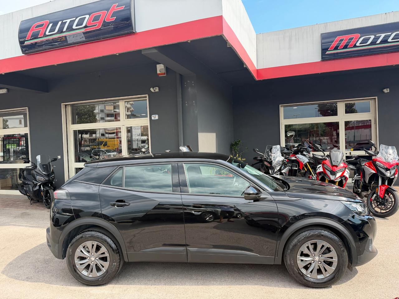 Peugeot 2008 PureTech 130 S&S EAT8 Active