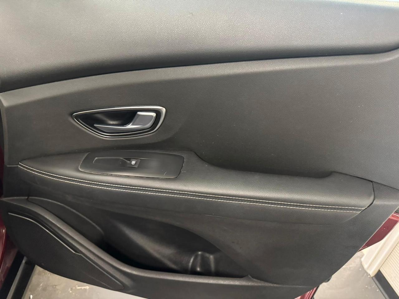 Renault Grand Scenic dCi 8V 110 CV Energy Bose