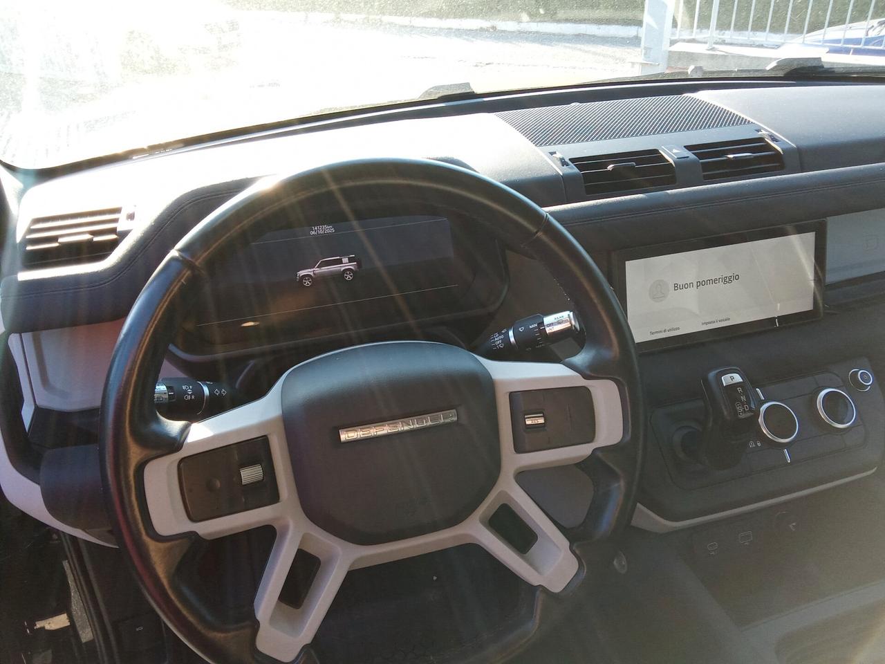 Land Rover Defender 110 2.0 SD4 240CV AWD Auto HSE 7posti cerchi da 22"