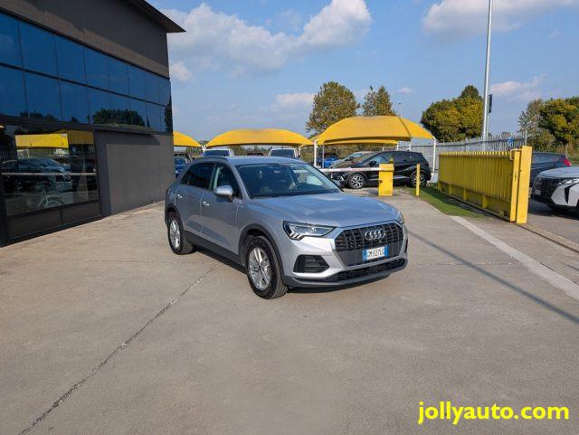 AUDI Q3 45 TFSI e S tronic Business Plug in Hybrid