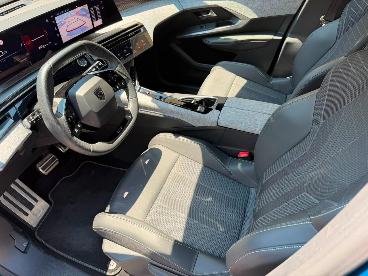 Peugeot 5008 Hybrid 145 e-DCS6 GT