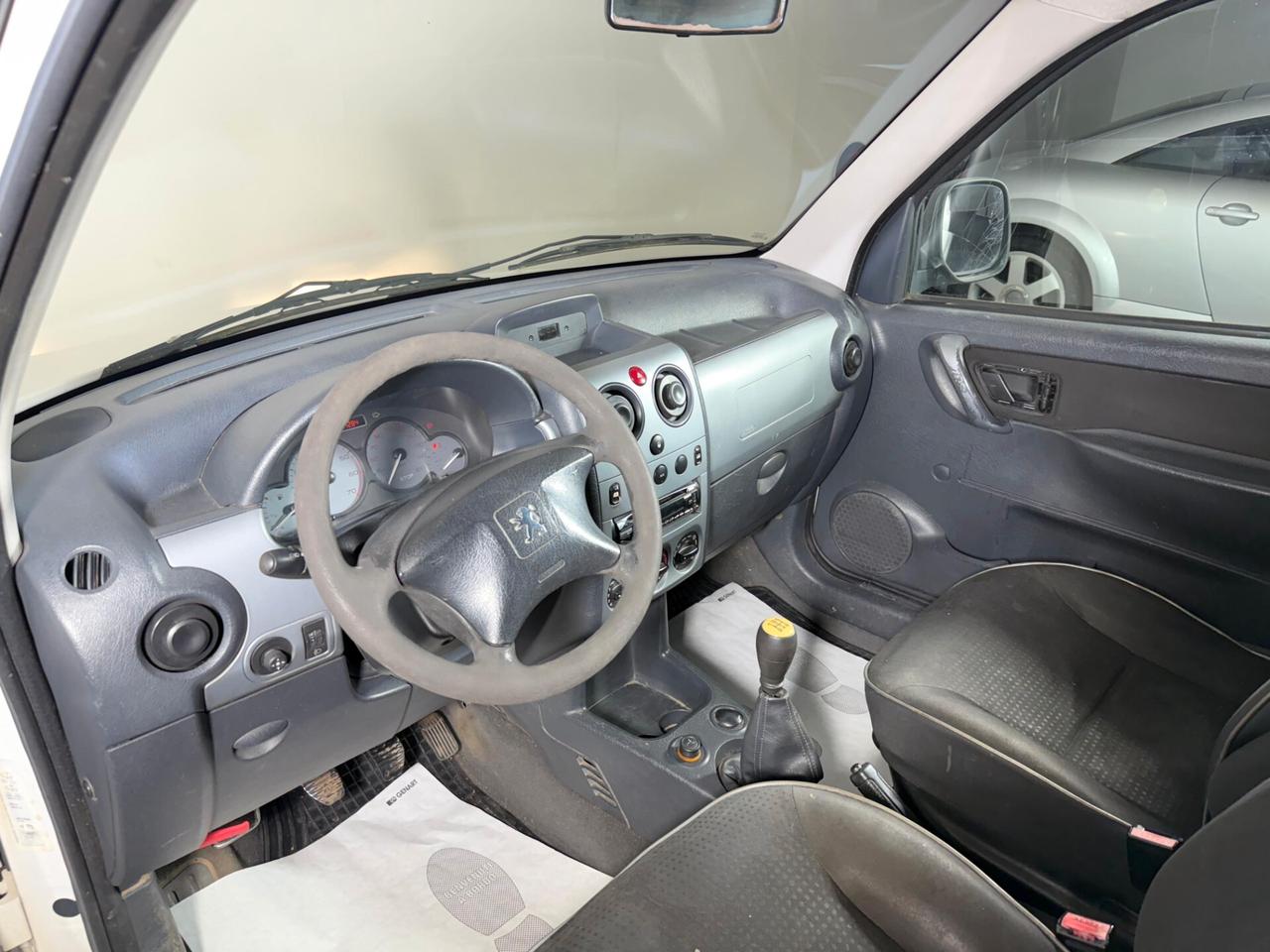 Peugeot Ranch 1.6 HDi 5p. AUTOCARRO