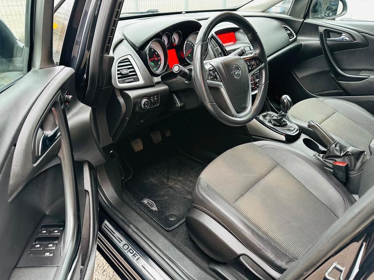 Opel Astra 1.4 Turbo 140CV Sports Tourer GPL Tech Elective