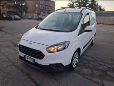 Ford Transit Courier 1.5 TDCi 75CV Van Entry
