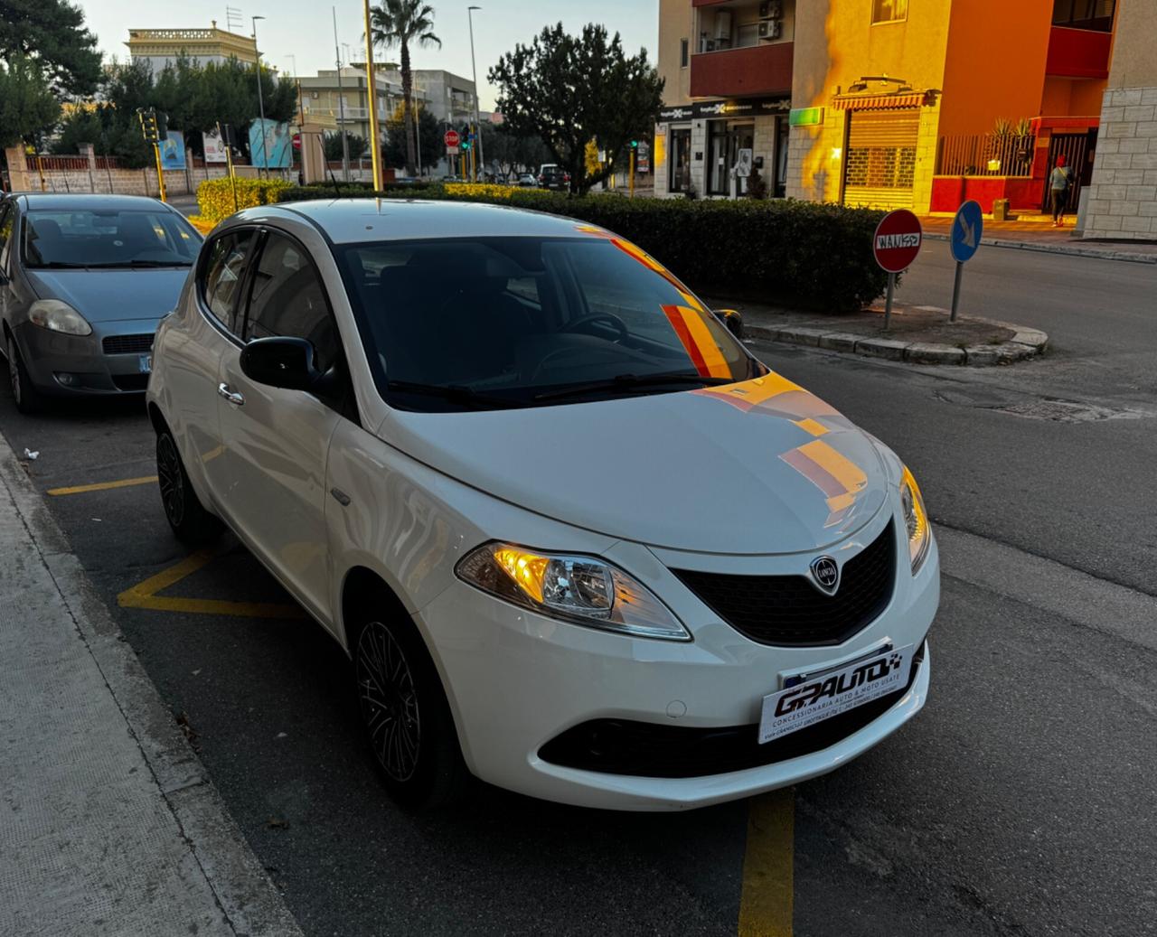 Lancia Ypsilon 1.2 69 CV Gold NEOPATENTATI
