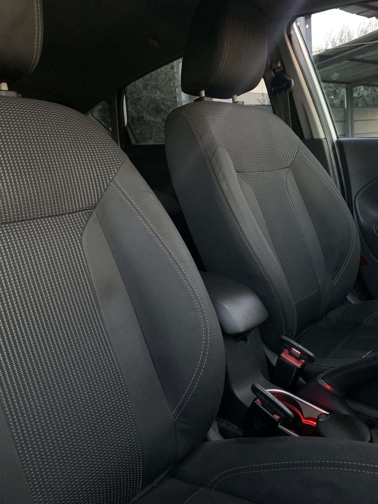 Ford Fiesta 1.5 TDCi 75CV 5 porte Black & White Edition