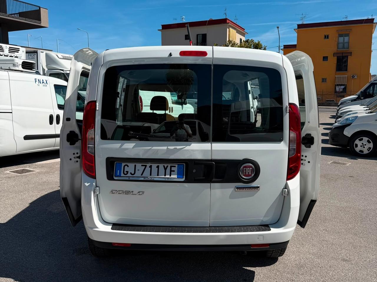 FIAT DOBLO' 1.6 AUTOCARRO 5 POSTI