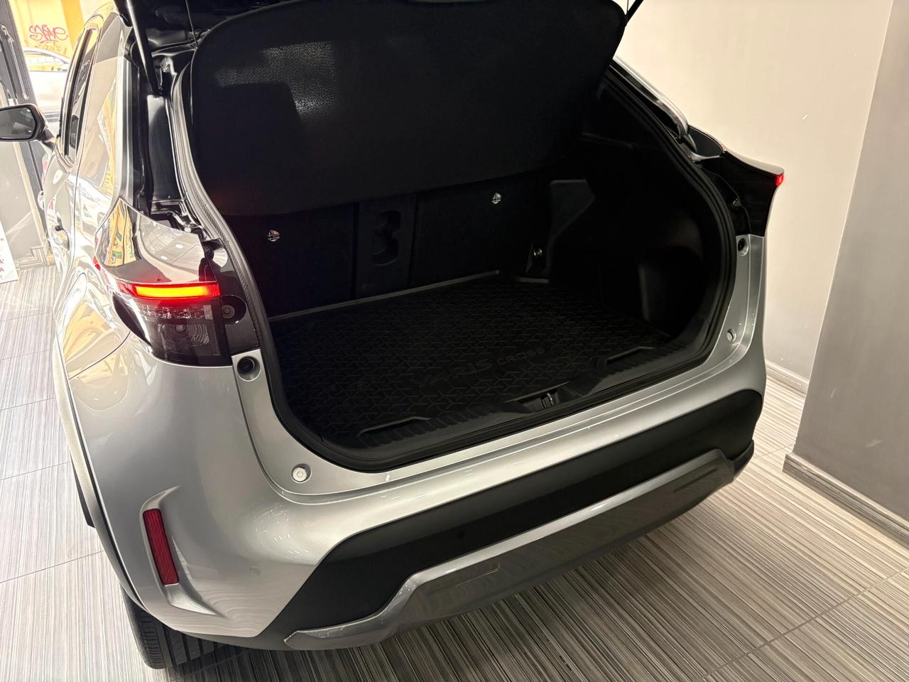 Toyota Yaris Cross 1.5 116cv Full Hybrid FWD E-CVT Adventure ITALIANA