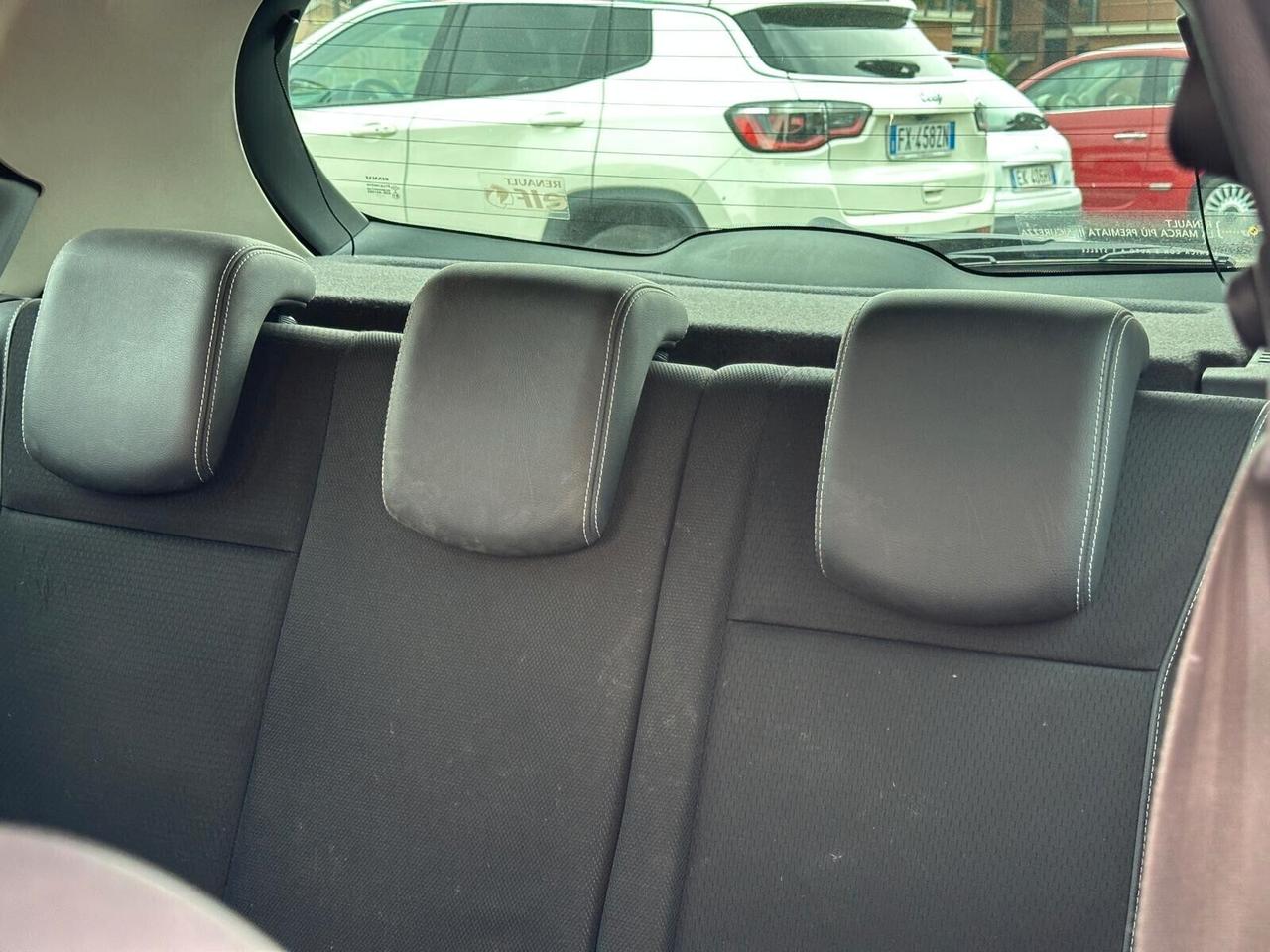 Renault Clio 1.2 16V 3 porte Dynamique