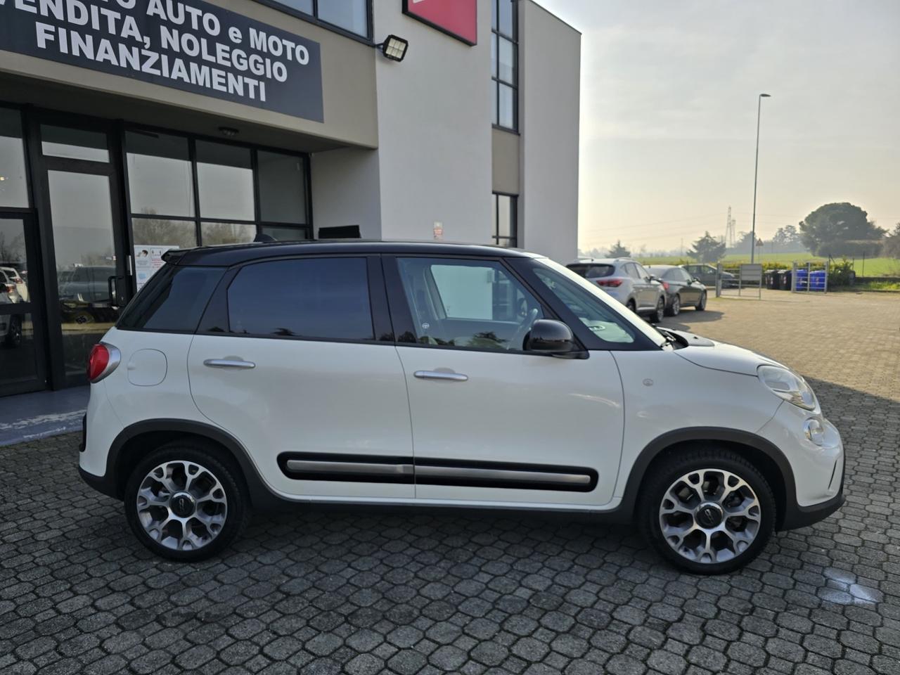 Fiat 500L 1.6 Multijet 120 CV Trekking|TETTO PANO|NEOPATENTATI