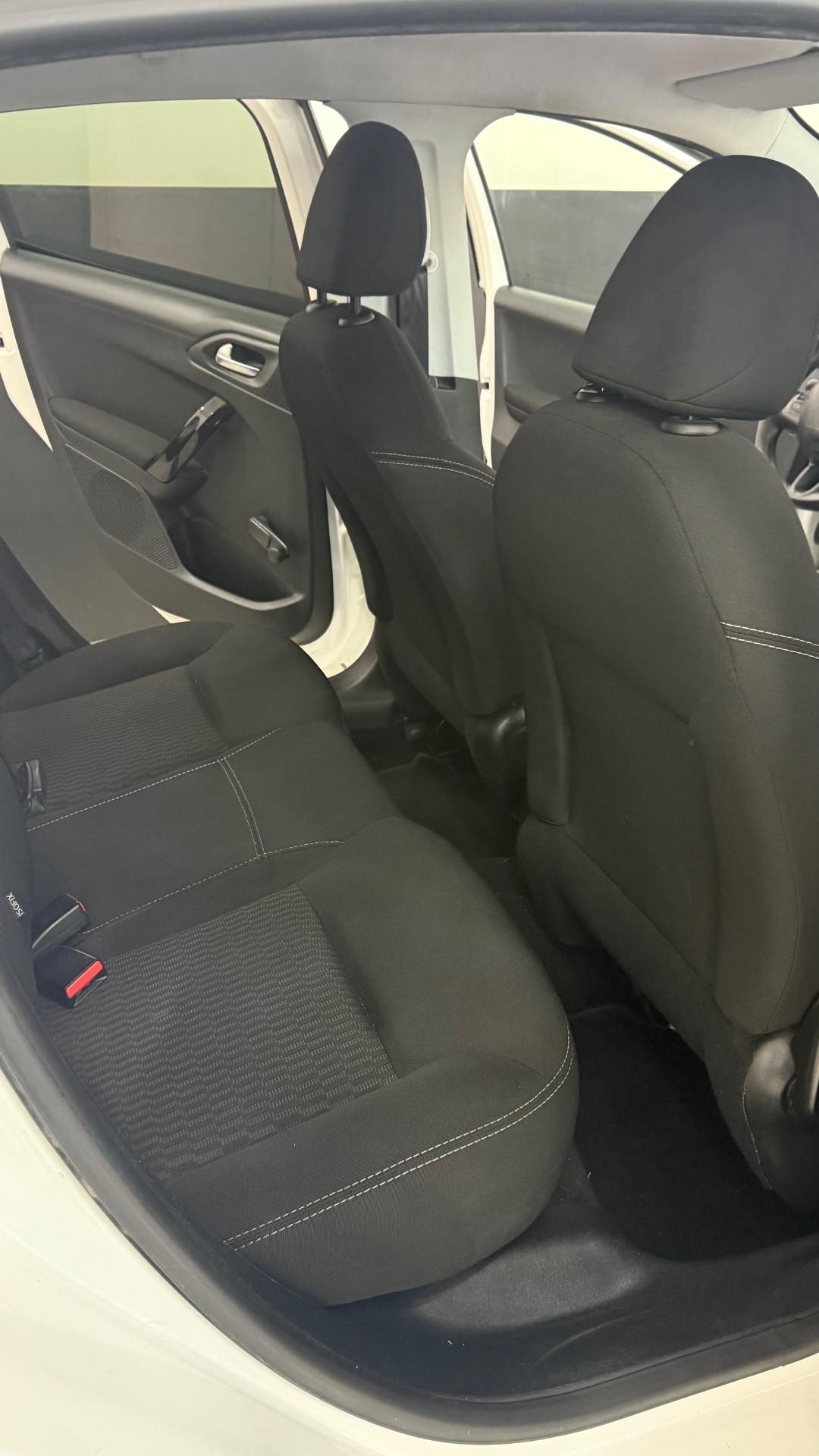 Peugeot 208 BlueHDi 75 5 porte Allure