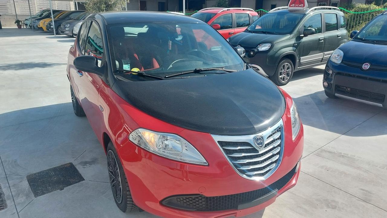 Lancia Ypsilon 1.3 MJT 16V 95 CV 5 porte 2012