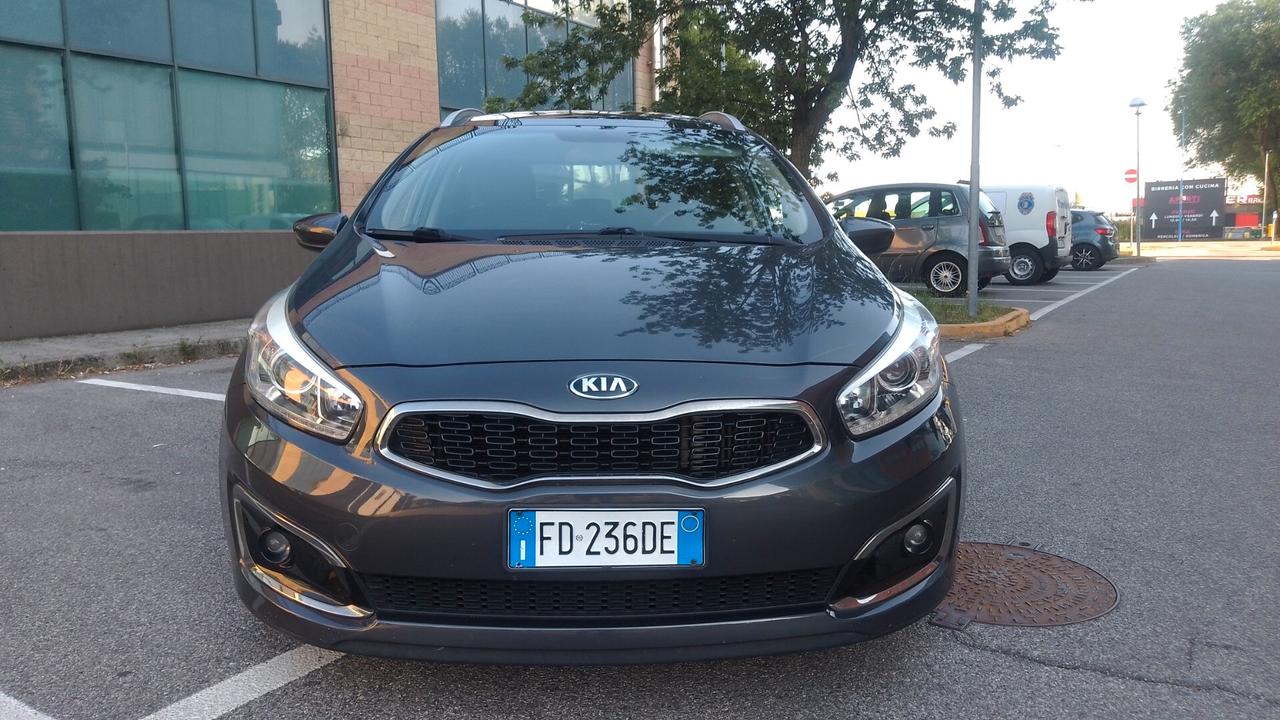 Kia Ceed cee'd 1.6 CRDi navi pelle tetto full 2016