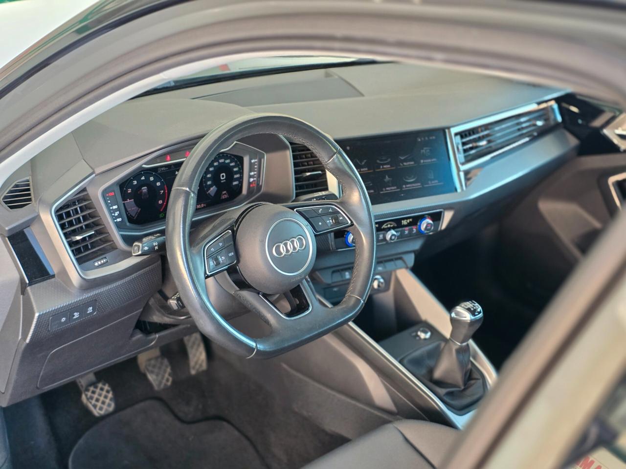 Audi A1 allstreet 30 TFSI Business