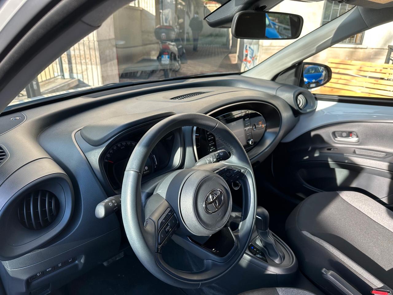 Toyota Aygo X C.AUT. 5 porte Active 04/23 KM.18586