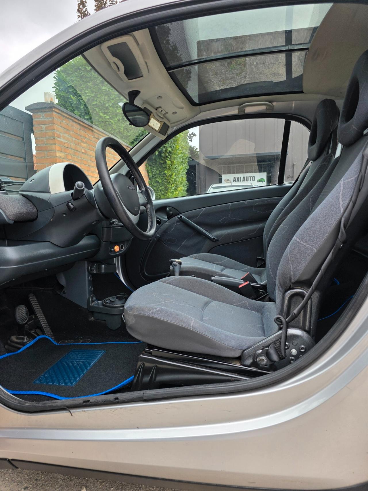 Smart ForTwo 700 coupé pure (45 kW)