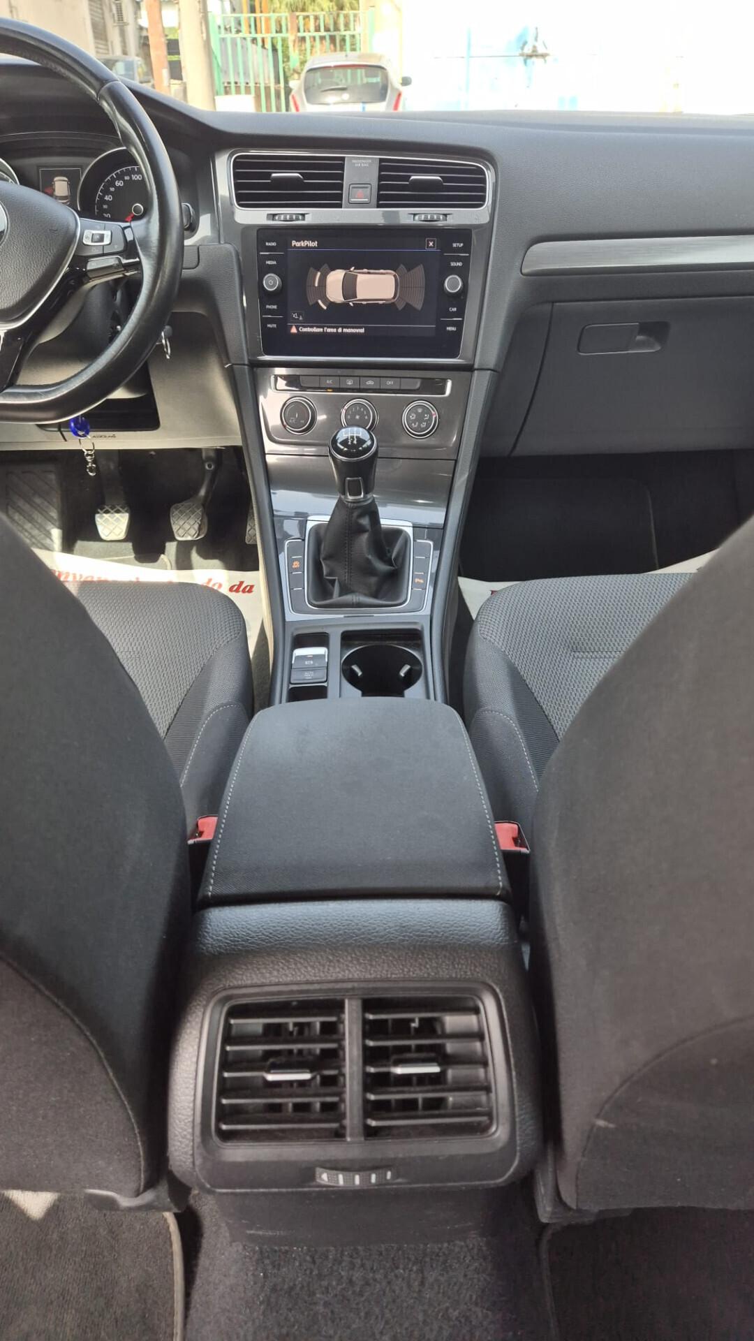 Volkswagen Golf 1.6 TDI 115 CV 5p. Business BlueMotion Technology