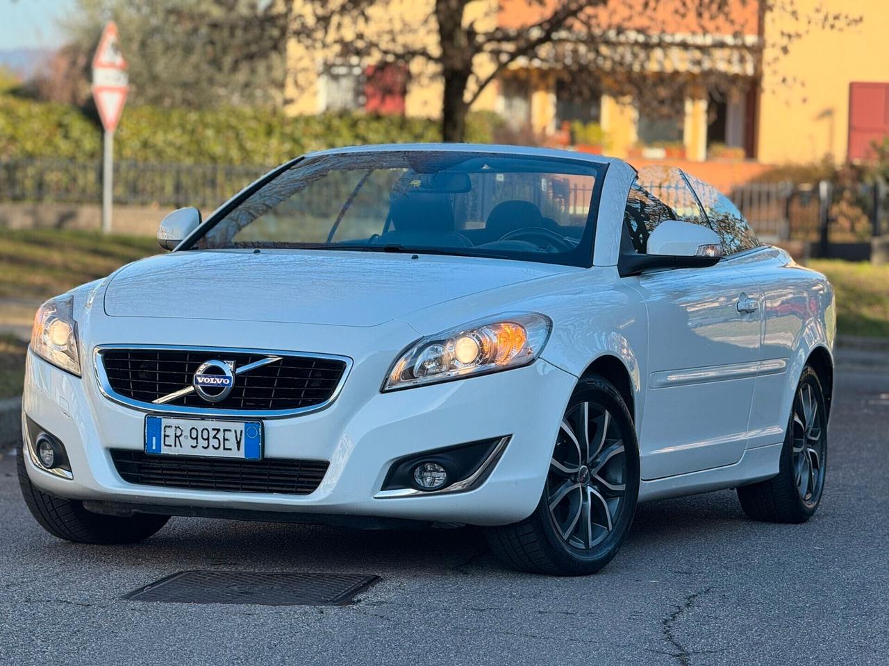 Volvo C70 D3 Geartronic Summum..CELL 320 147 1147 WHATSAPP