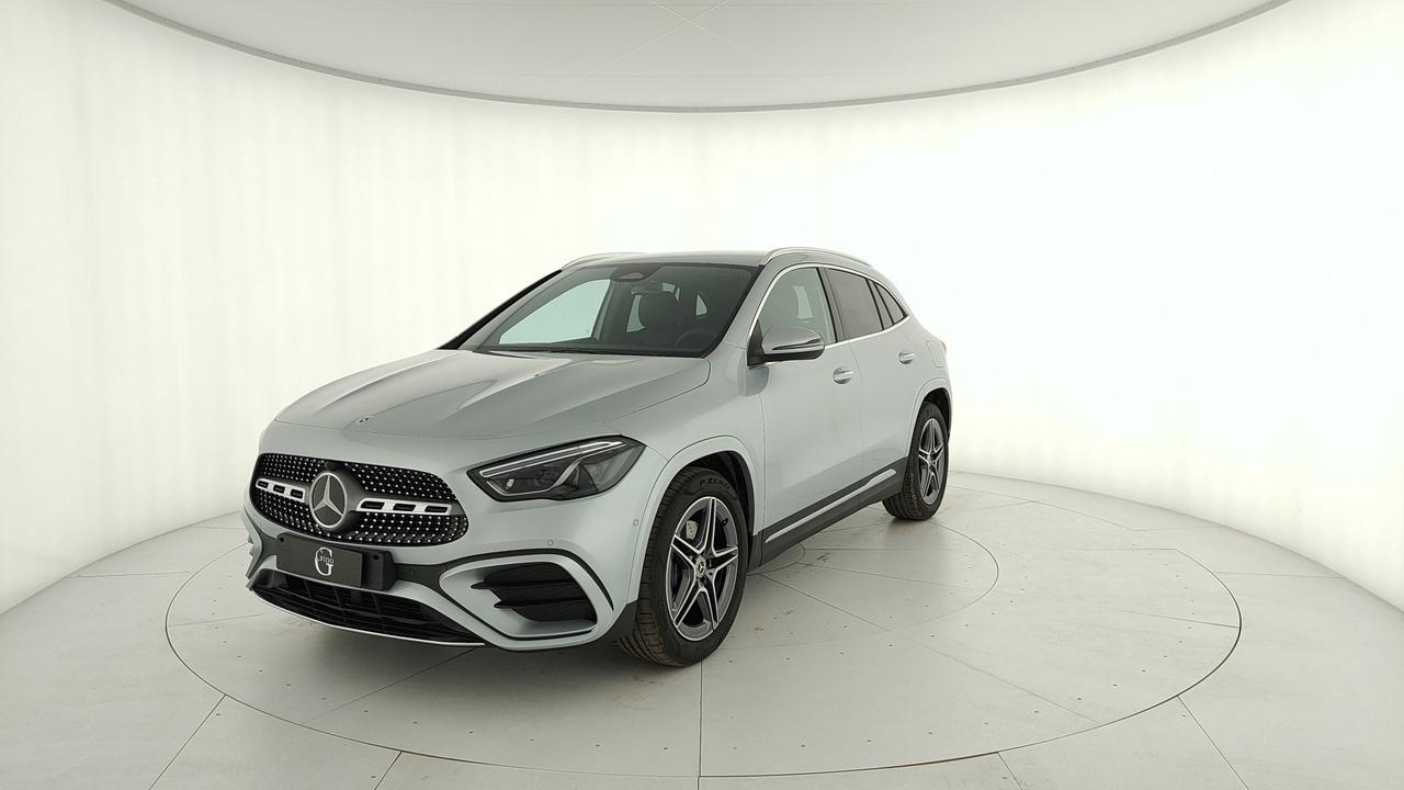 Mercedes-Benz GLA 200 d automatic