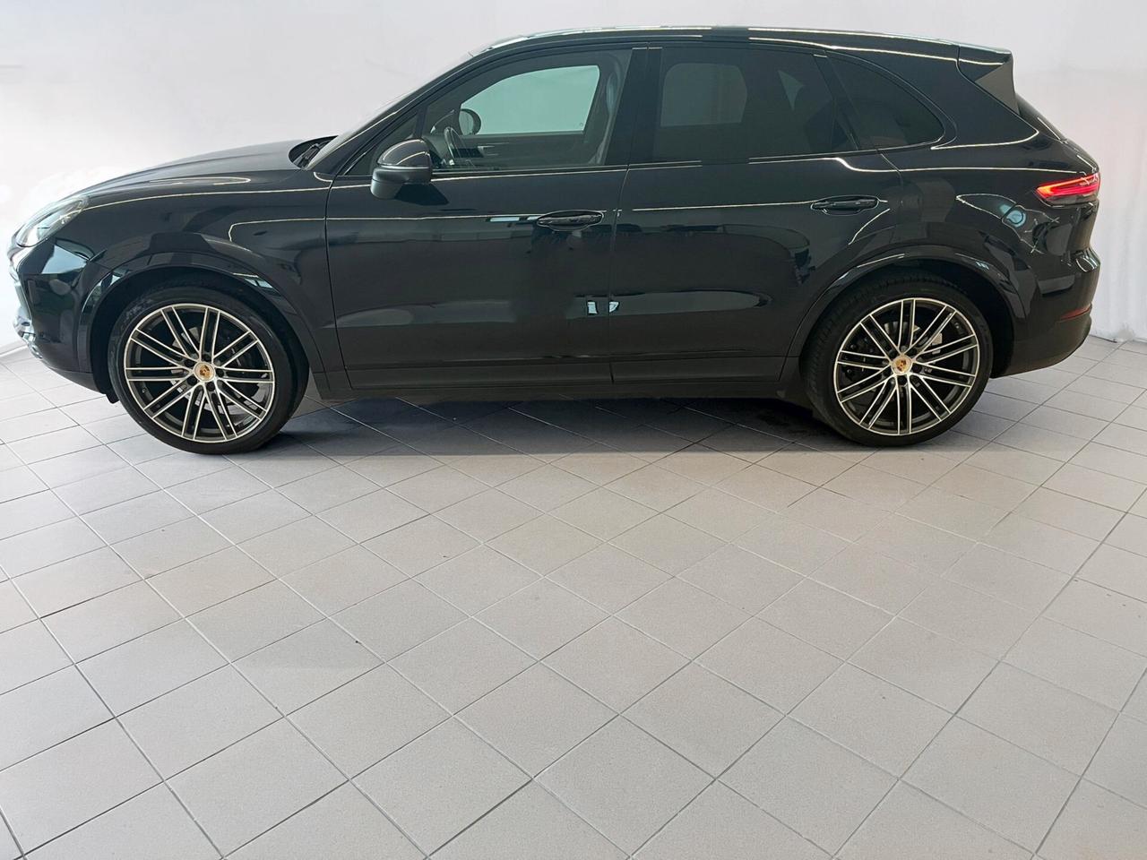 Porsche Cayenne 3.0 V6