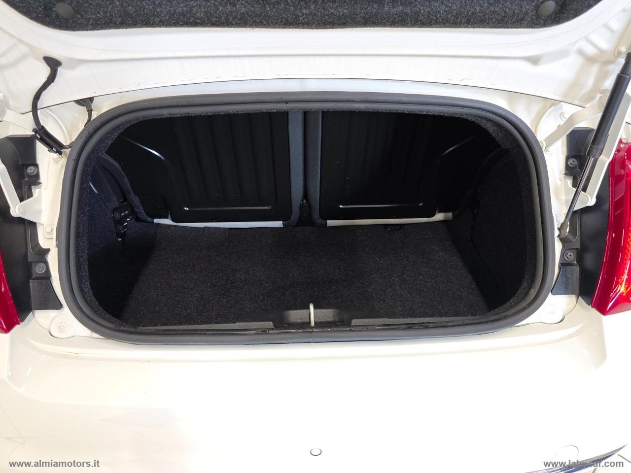 FIAT 500 C 1.0 Hybrid Dolcevita