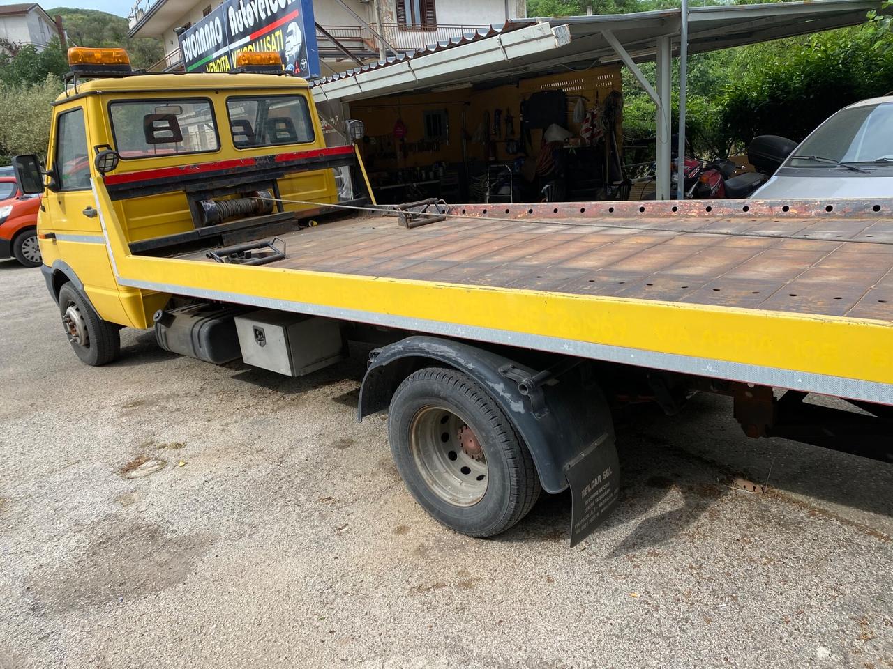 IVECO DAILY CARROATREZZI SCARRABILE